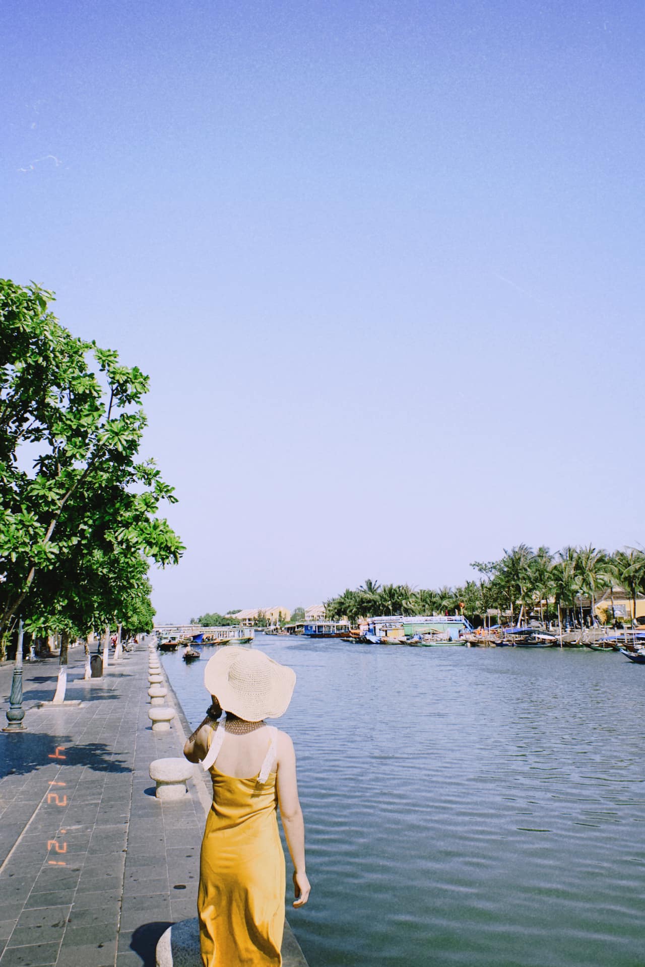 Hội An nhuốm màu hoài cổ qua những tấm ảnh film của cô nàng Vân Emm