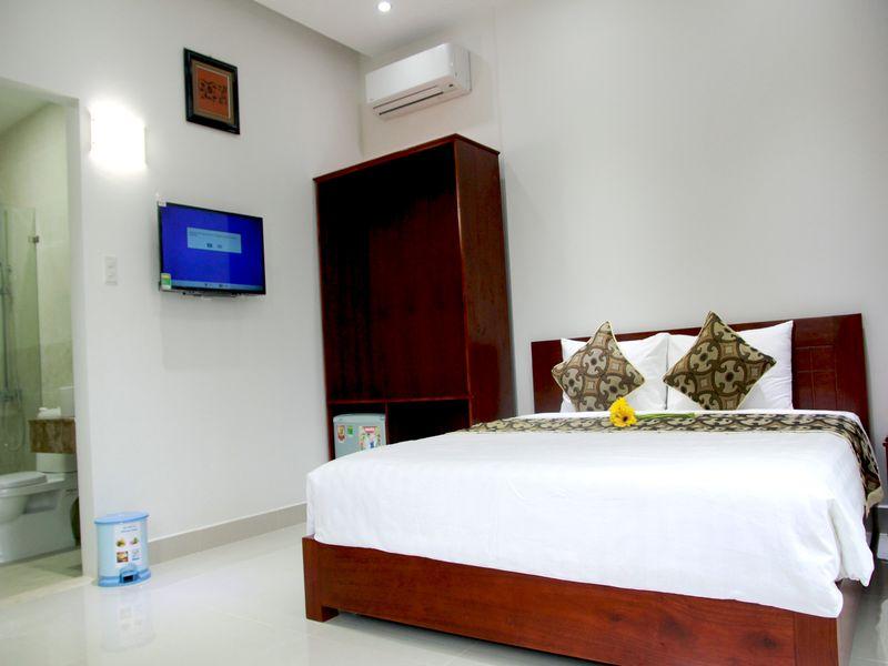 Hội An Golden Horse Villa - Trải nghiệm party hồ bơi vô cùng sôi động tại phố cổ
