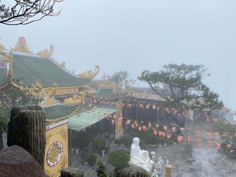 Chiêm bái chùa Linh Ứng Bà Nà linh thiêng trên đỉnh núi Chúa
