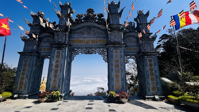 Chiêm bái chùa Linh Ứng Bà Nà linh thiêng trên đỉnh núi Chúa