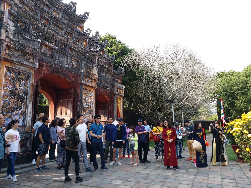 Đại Nội Huế - Nét đẹp cổ kính bên dòng sông Hương thơ mộng