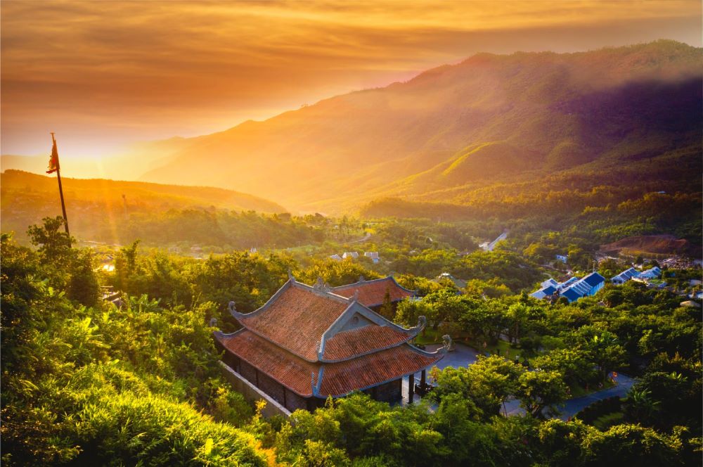 Tắm Onsen tại Suối khoáng nóng Núi Thần Tài – Đà Nẵng