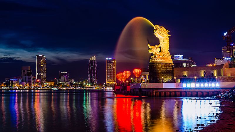 5 địa điểm chơi về đêm tại Đà Nẵng 'làm mưa làm gió'