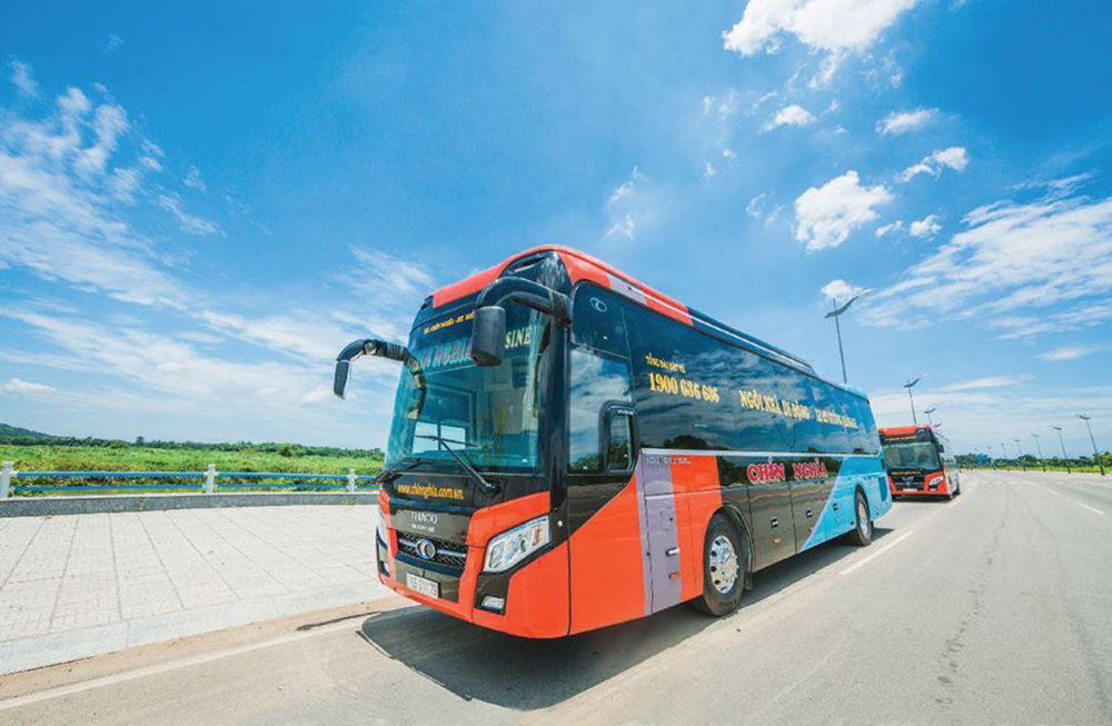 Bình minh ở Hội An, khoảng không gian rực màu phố cổ